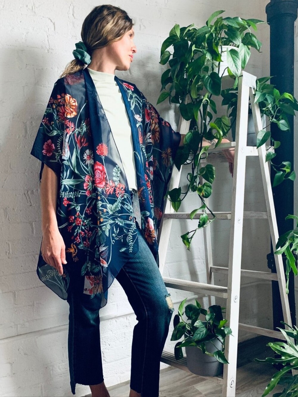 g Navy Floral Kimono Sheer Raw Hem Cover-Up Cardigan O/S